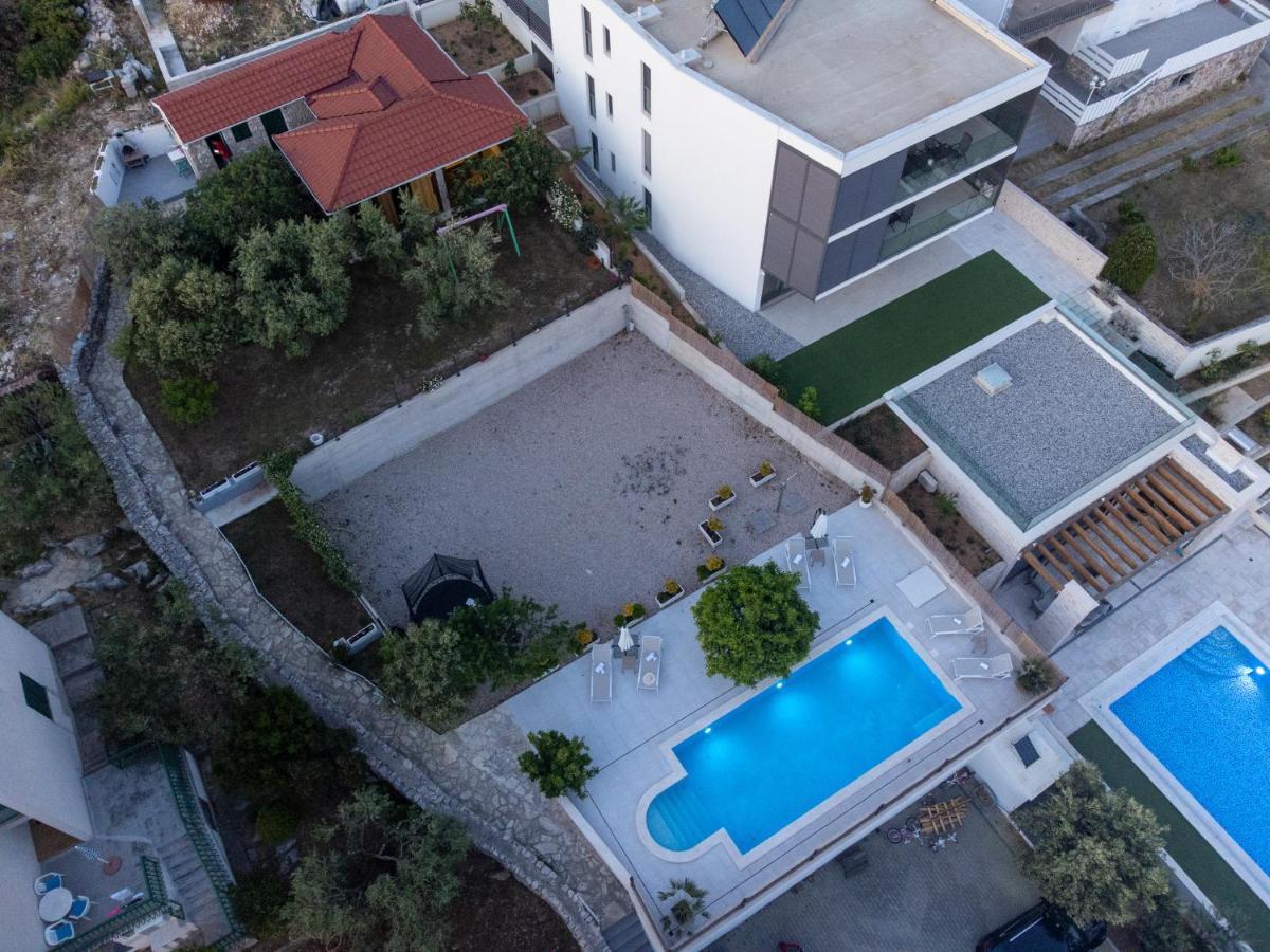Sun Gardens Villa ชิเบนิก ภายนอก รูปภาพ